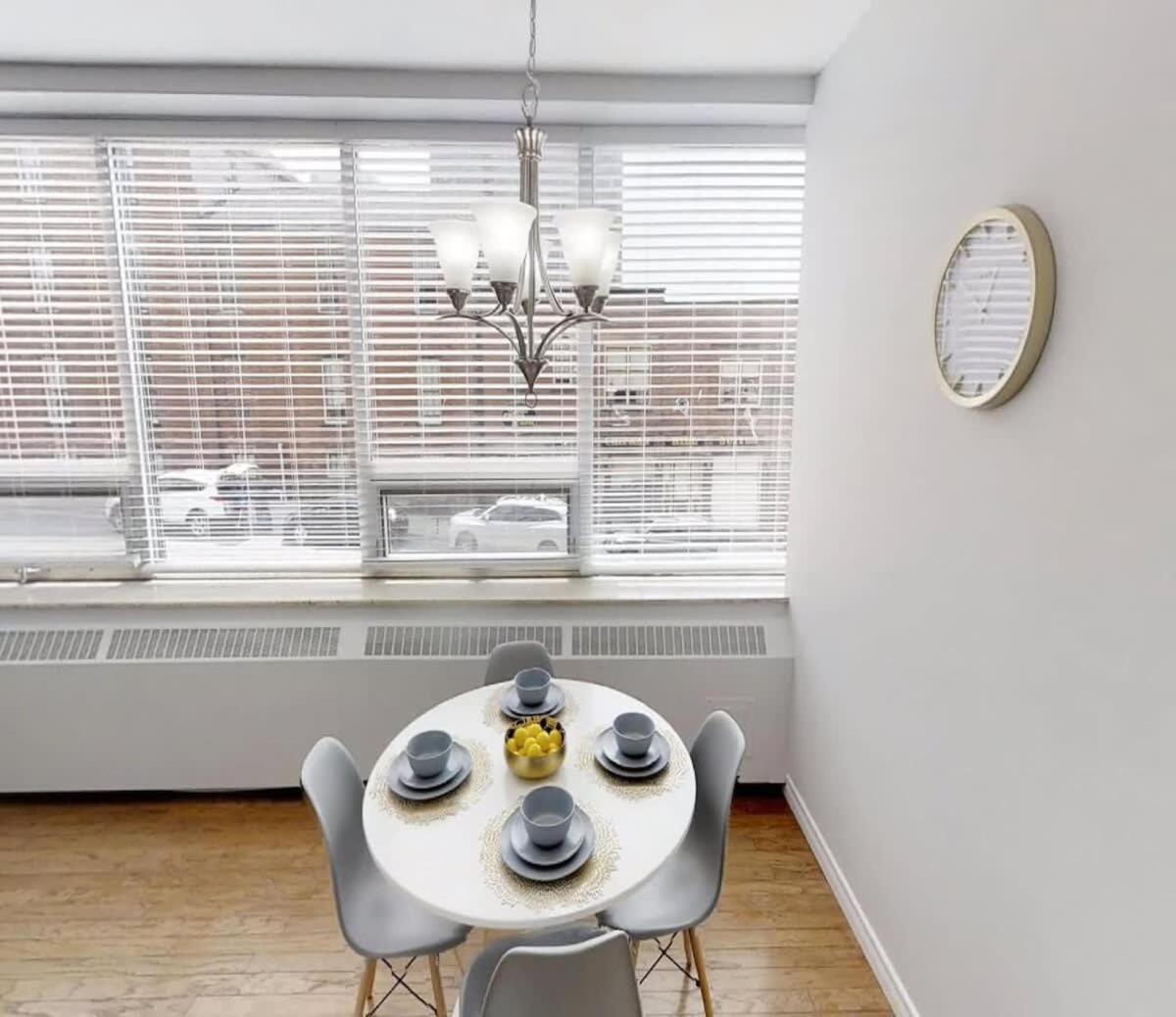 Bright Cozy Condo The Heart Of Uptown 2Bed Coffee & Tea 세인트존 외부 사진